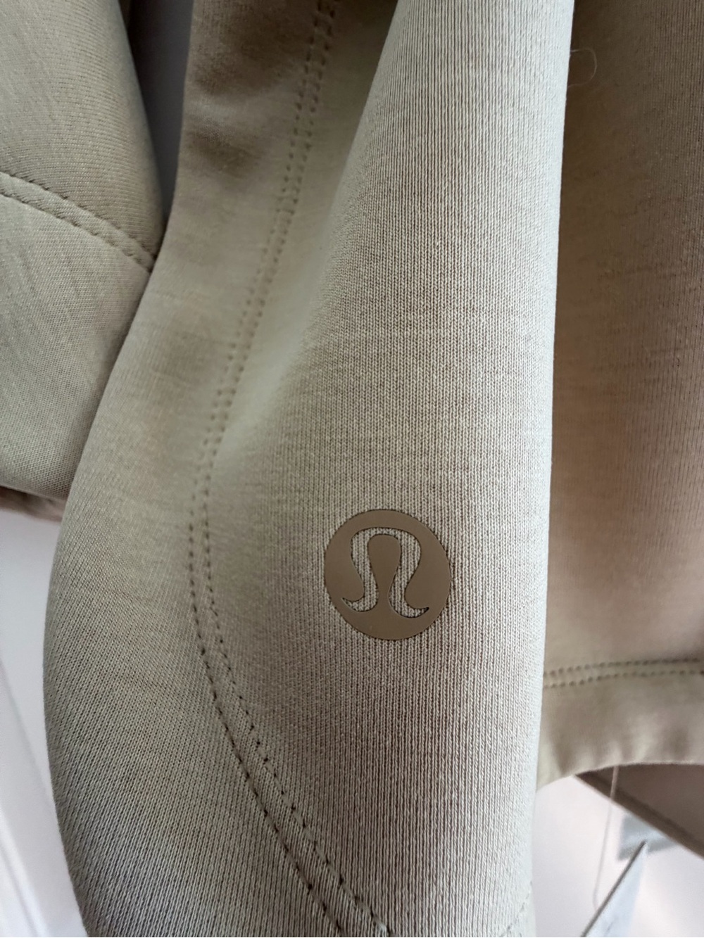 Lululemon softstreme Cream /khaki Belted Wrap Trench Coat XS/S NWT - Picture 7 of 9